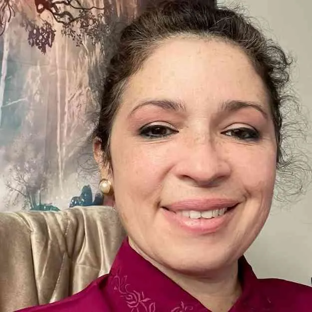 Marisol Charernsook therapist