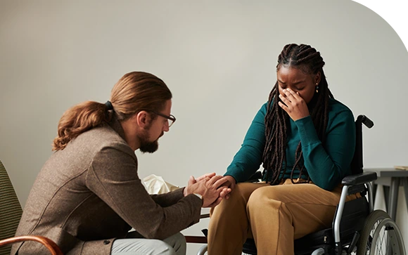 therapist providing online counseling