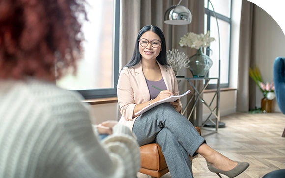 therapist providing online counseling
