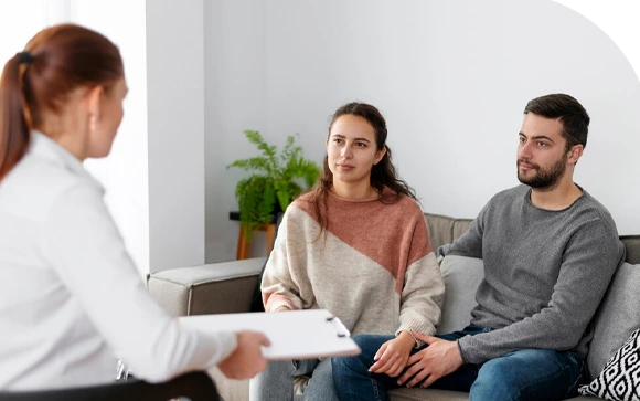 therapist providing online counseling