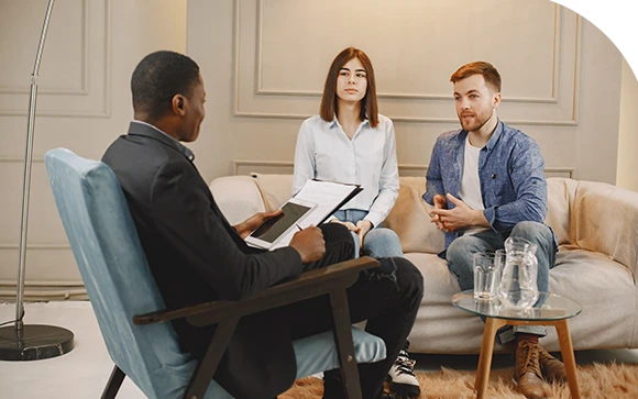 therapist providing online counseling