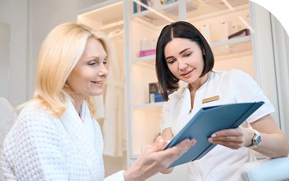 therapist providing online counseling