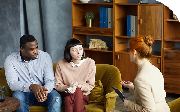 therapist providing online counseling