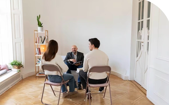 therapist providing online counseling