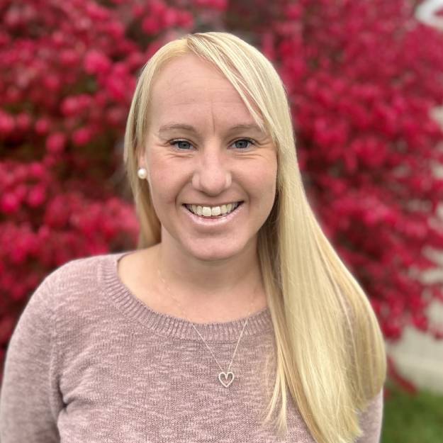 Caitlin Cummingstherapist