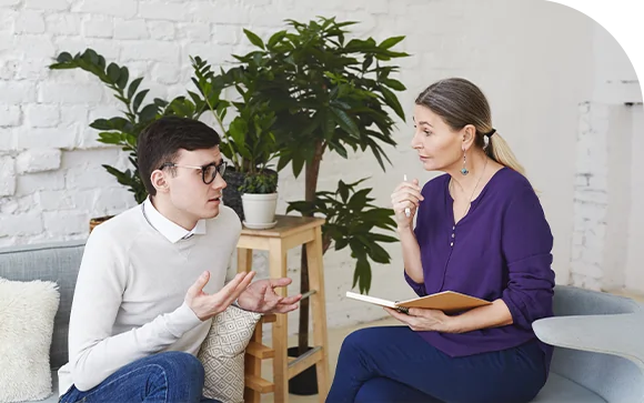 therapist providing online counseling